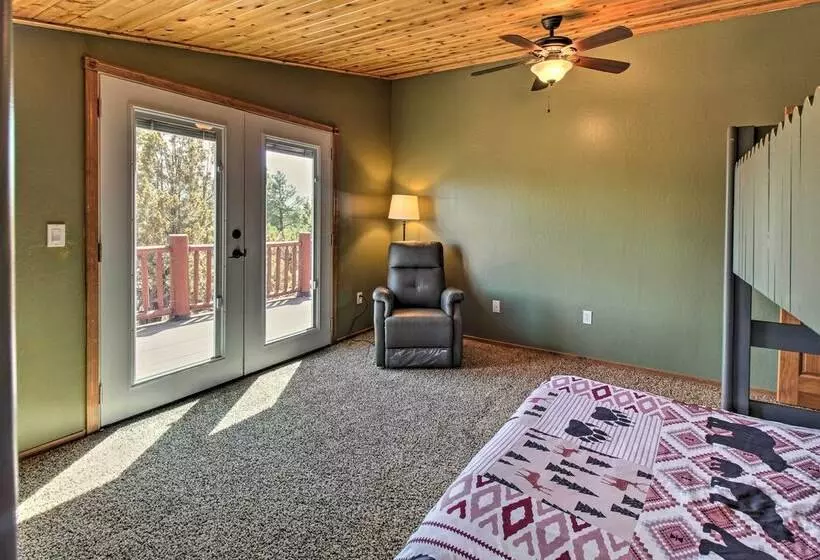 Close To Golf & Hiking: Show Low Family Cabin