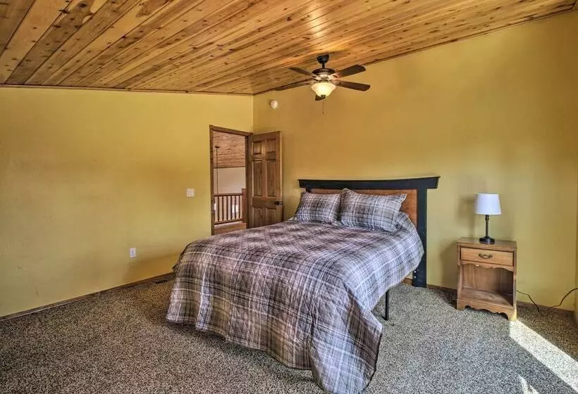 Close To Golf & Hiking: Show Low Family Cabin