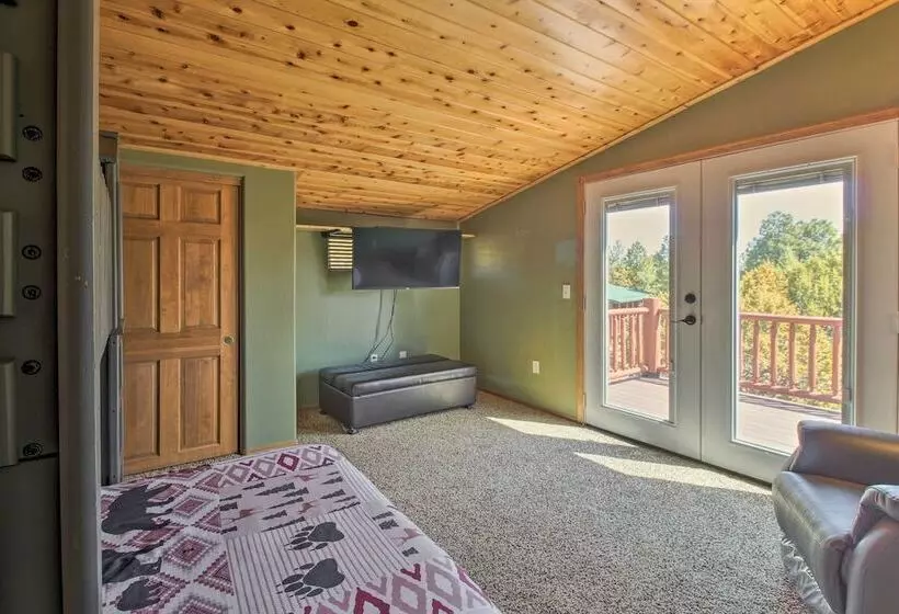 Close To Golf & Hiking: Show Low Family Cabin