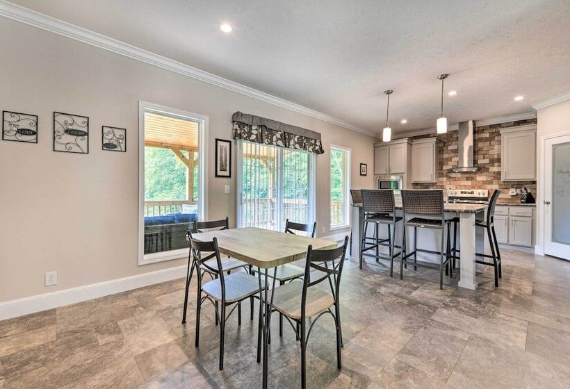 Spacious Blue Ridge Abode W/ Private Pond!