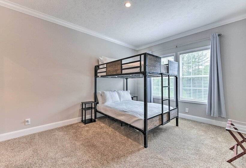 Spacious Blue Ridge Abode W/ Private Pond!