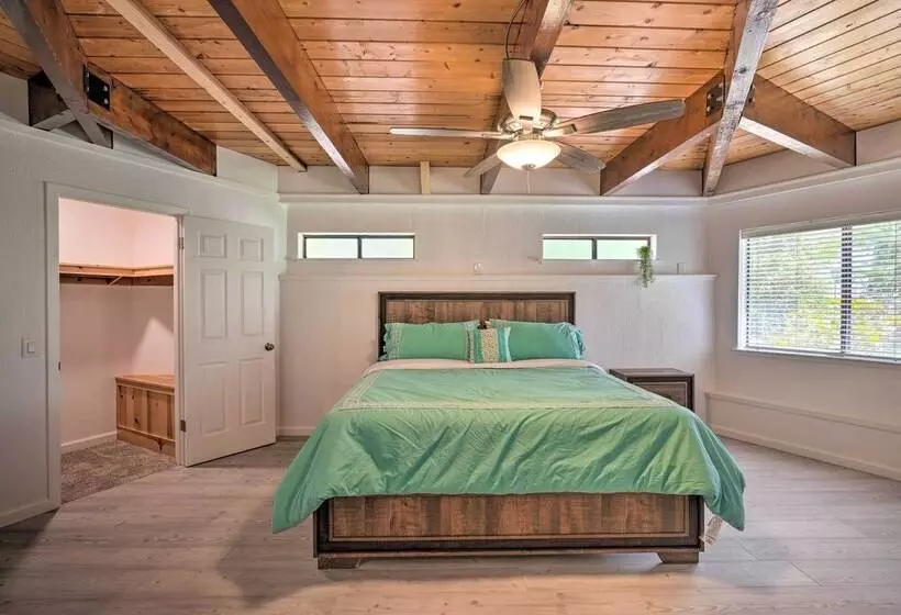 Deck & Grill: Camino Home In Wine Country!