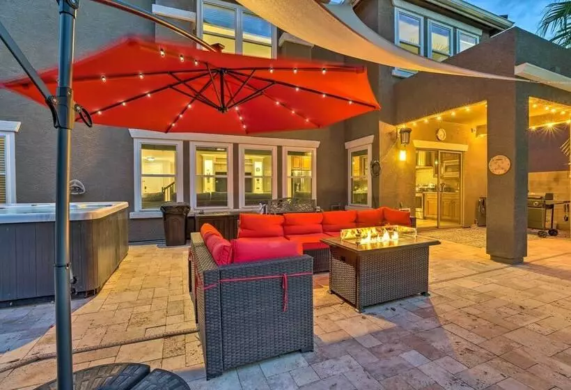 Spacious Gilbert Escape W/ Pool & Hot Tub!