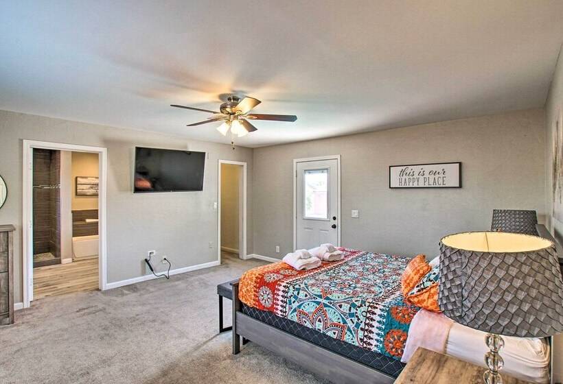 Stylish & Central Mesa Home With Private Pool!