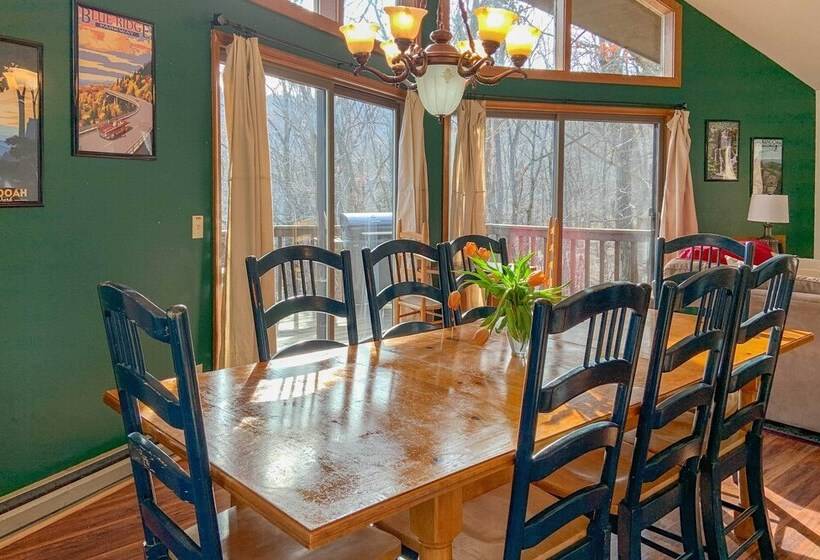 The Overlook  In Massanuttens All Season Resort