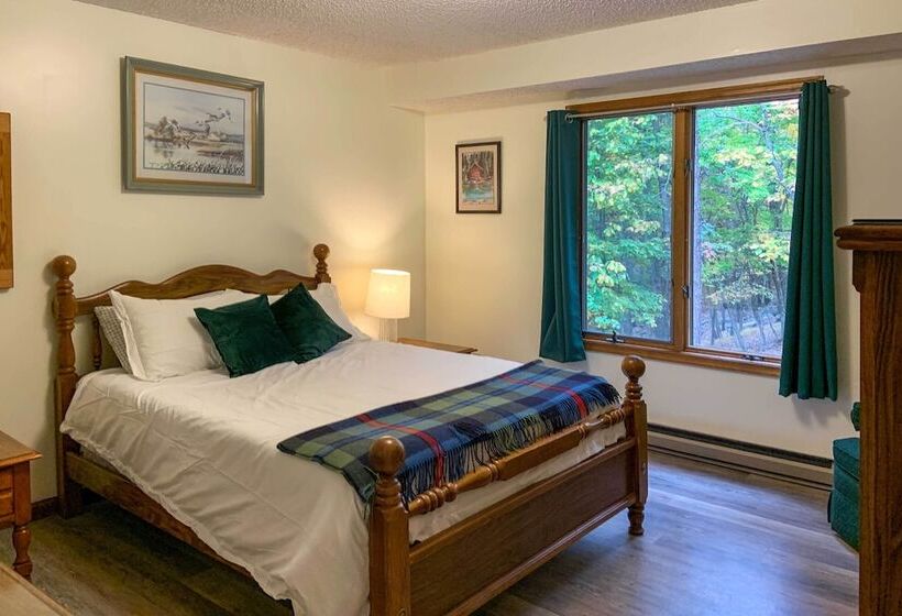 The Overlook  In Massanuttens All Season Resort