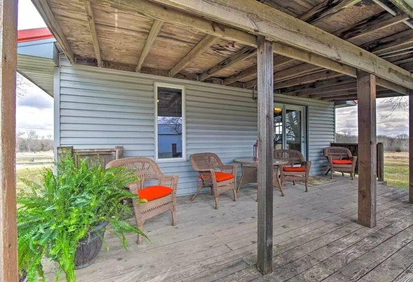 Vivid  Cedar Ridge  Cabin ~ 23 Miles To Wichita!