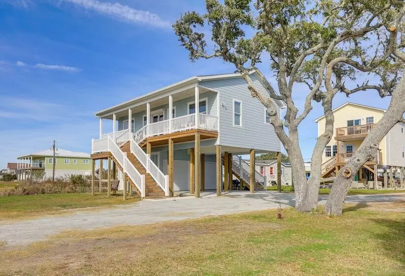 Waterfront Home W/ Sunset & Lighthouse Views