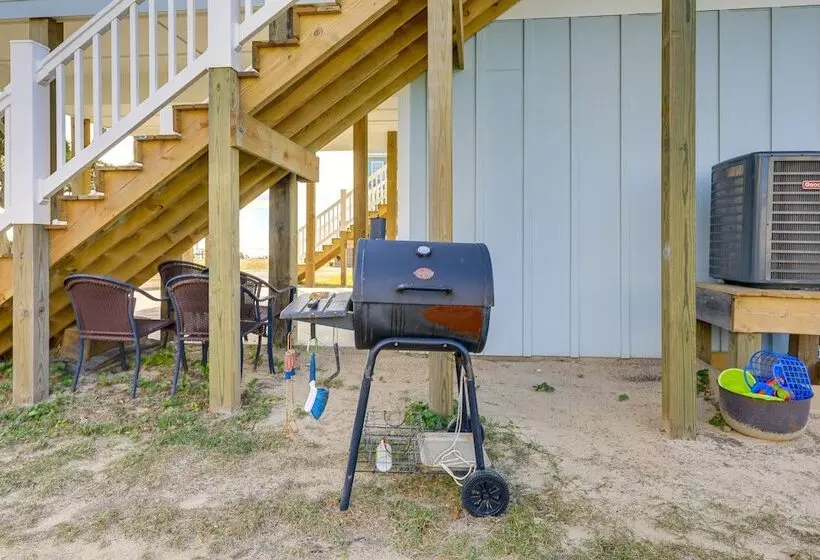 Waterfront Home W/ Sunset & Lighthouse Views