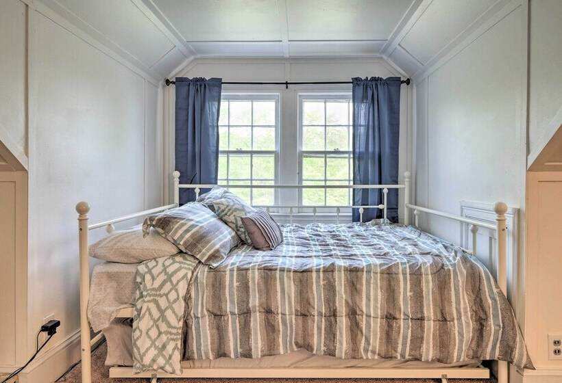 Waterfront House With Dock, Kayaks, & Sailboat!