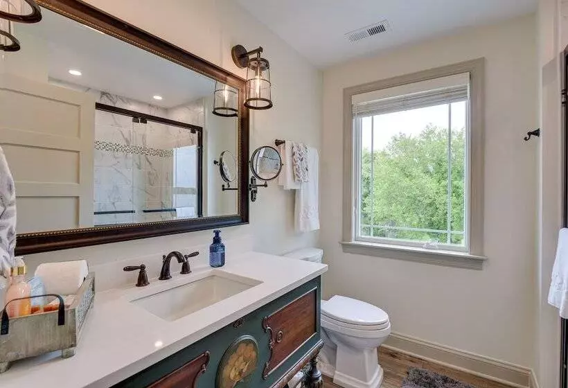 Waterfront Maryland Vacation Home: Private Beach!