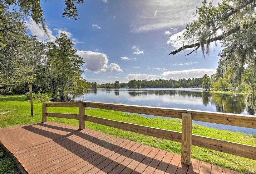 Well Appointed Tampa Home: 4 Mi To Usf Campus