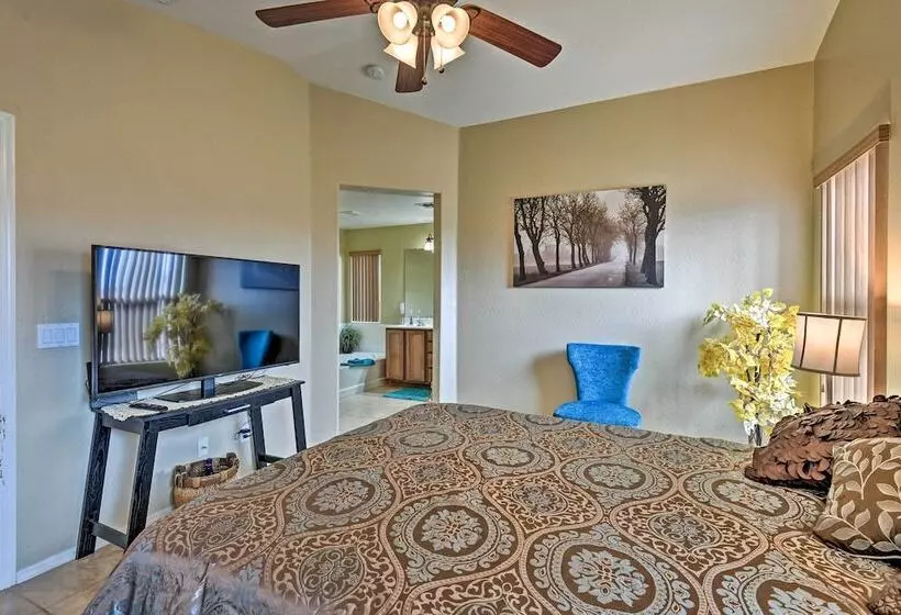West Phoenix Home: Hike, Dine & Golf Nearby!