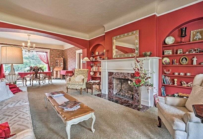 Wine Country Home With Yard; Walk To Downtown!