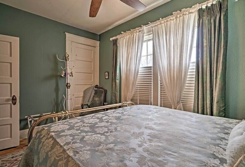 Wine Country Home With Yard; Walk To Downtown!