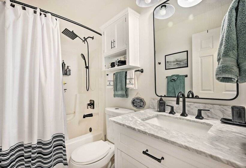 Berkeley Springs Vacation Home W/ Fire Pit!