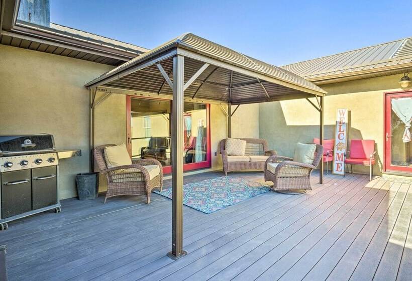 Beulah Home W/ Wraparound Porch & Mtn Views