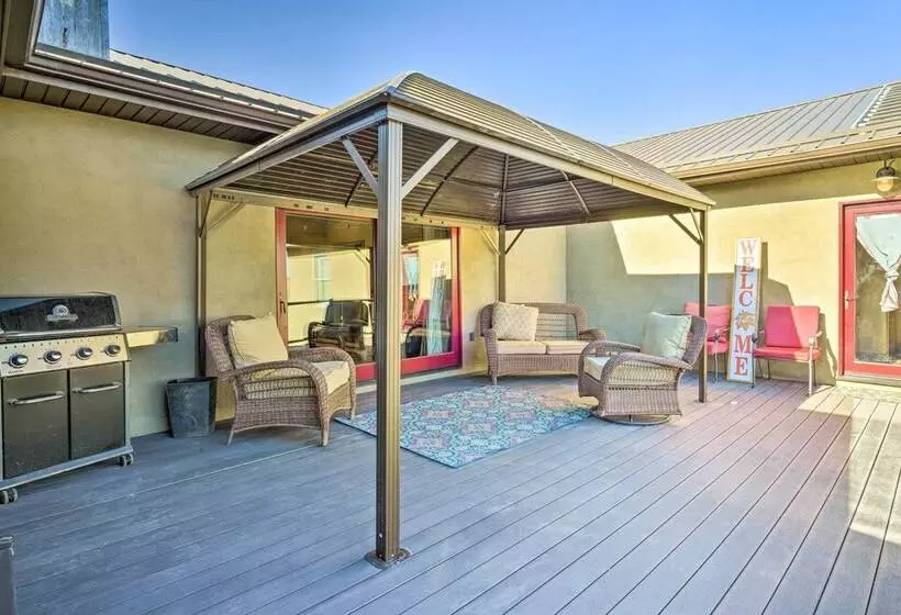 Beulah Home W/ Wraparound Porch & Mtn Views