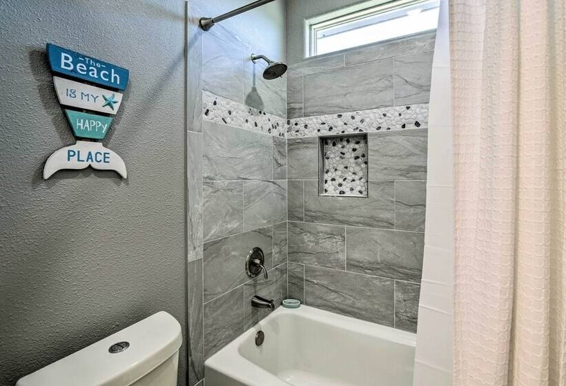 Steps To Coast: Bolivar Peninsula Beach House!