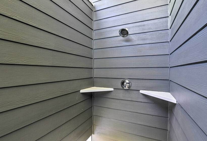 Steps To Coast: Bolivar Peninsula Beach House!