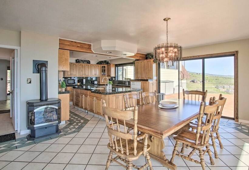 Breathtaking Bear Lake Escape W/ Game Room & View!