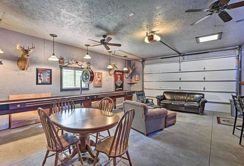 Cabin 1 Mi To Sand Valley, 1 Block To Beach