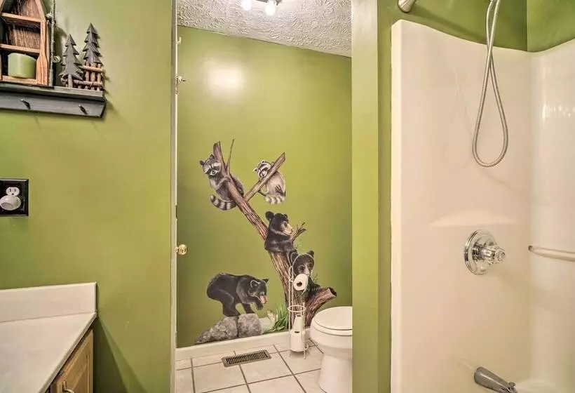 Charming  Hideaway Haven  Near Pigeon Forge!