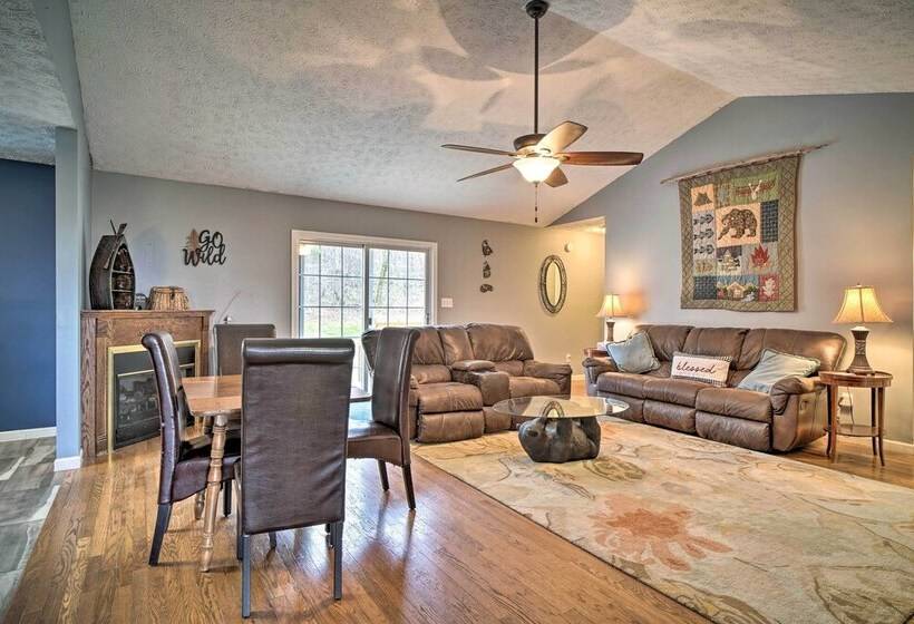 Charming  Hideaway Haven  Near Pigeon Forge!