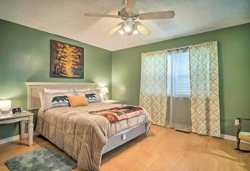 Charming  Hideaway Haven  Near Pigeon Forge!