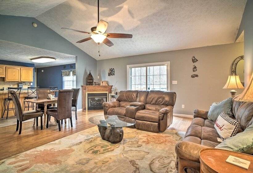Charming  Hideaway Haven  Near Pigeon Forge!