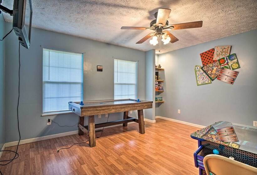 Charming  Hideaway Haven  Near Pigeon Forge!