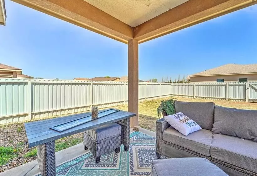 Charming Portales Retreat Across From Enmu!