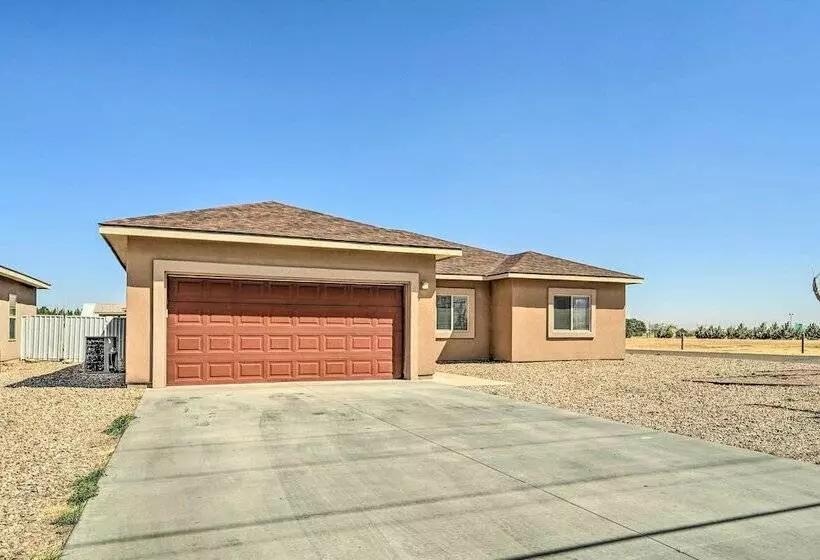 Charming Portales Retreat Across From Enmu!