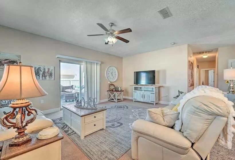 Charming Portales Retreat Across From Enmu!