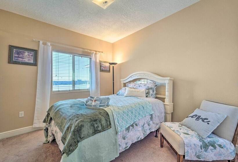 Charming Portales Retreat Across From Enmu!