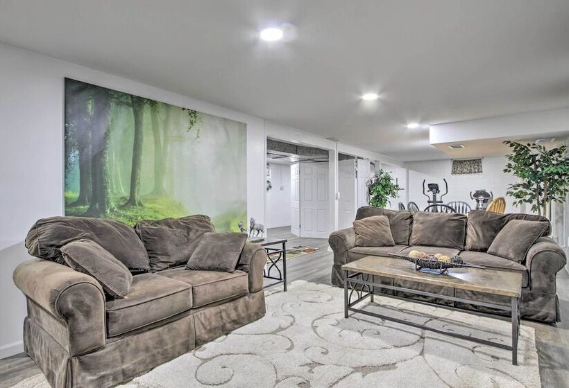 Cheerful Rochester Retreat W/ Yard & Workout Room!
