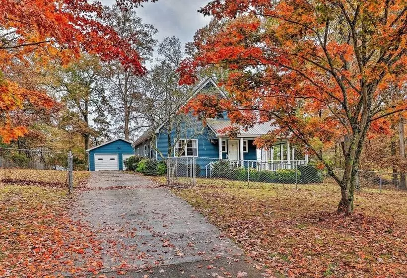 Cozy Cottage W/ Private Yard: Pet Friendly!