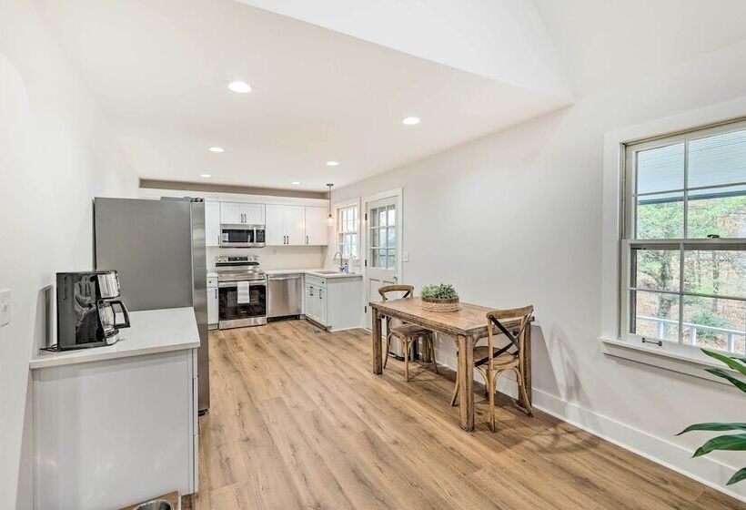 Cozy Cottage W/ Private Yard: Pet Friendly!