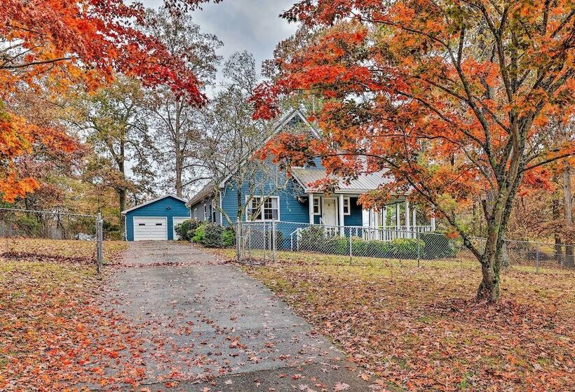 Cozy Cottage W/ Private Yard: Pet Friendly!