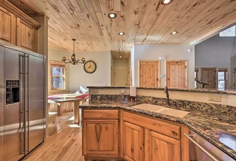 Hike, Fish, Golf & Ski: High Country Log Cabin!