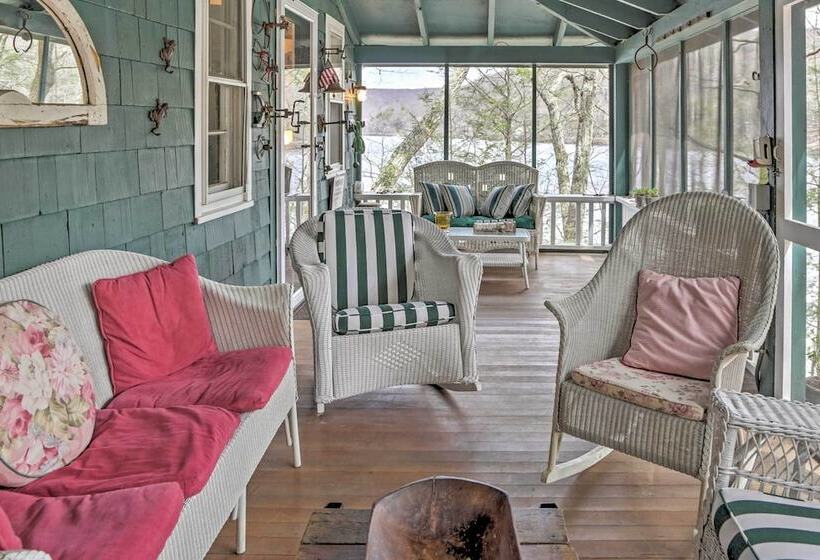 Dainty New Preston Cottage W/ Dock & Lake Views!