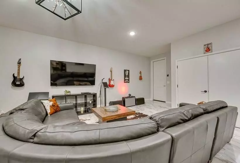 Sedona Retreat W/ Patio, Bar & Swim Spa!