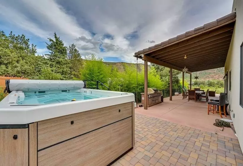 Sedona Retreat W/ Patio, Bar & Swim Spa!