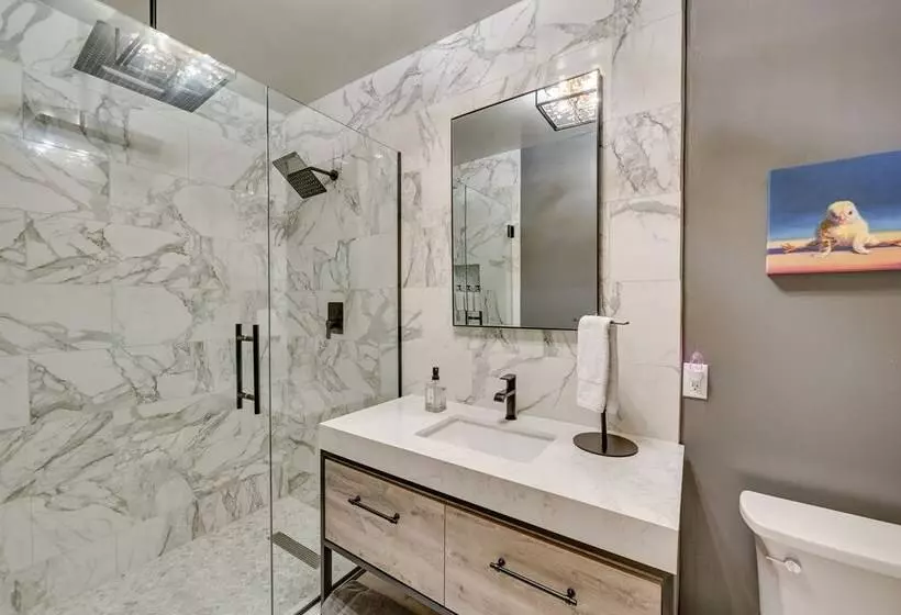 Sedona Retreat W/ Patio, Bar & Swim Spa!