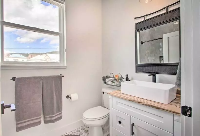 Exquisite Discovery Mtn Home W/ Sweeping Views!