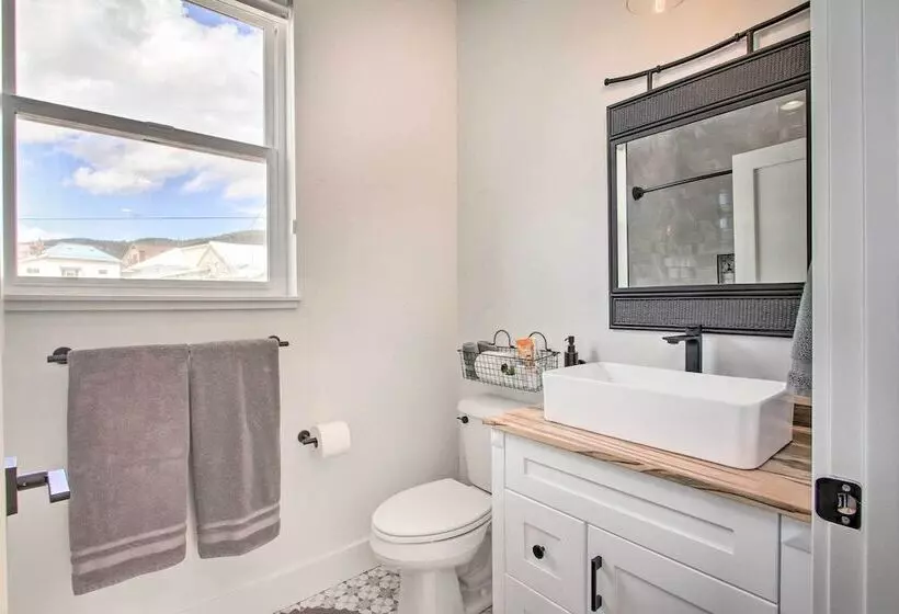 Exquisite Discovery Mtn Home W/ Sweeping Views!