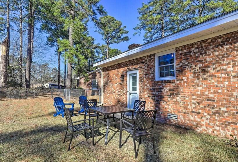 Family Friendly New Bern Home W/ Backyard!