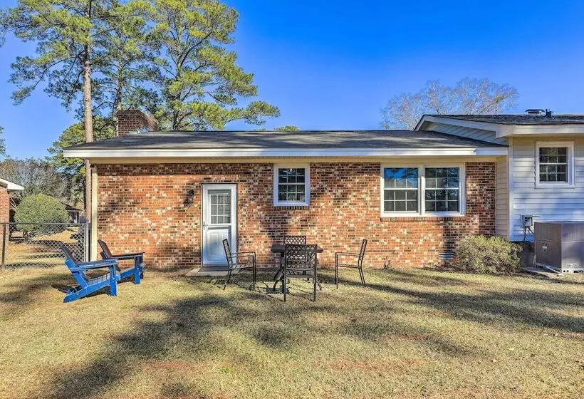 Family Friendly New Bern Home W/ Backyard!
