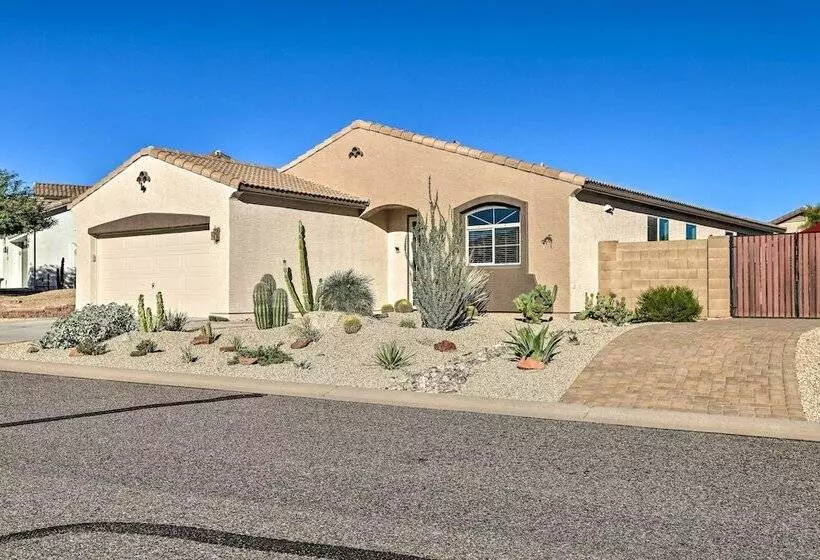 Gold Canyon Home W/ Private Pool, Grill & Fire Pit
