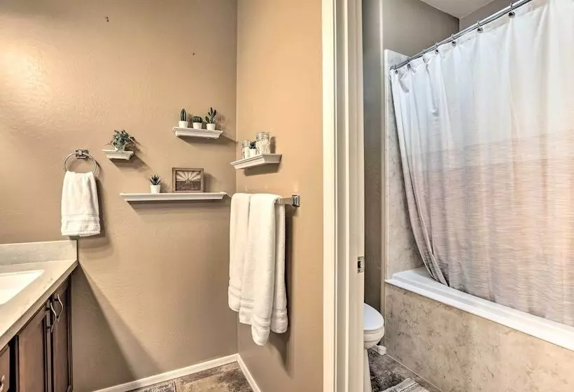 Gold Canyon Home W/ Private Pool, Grill & Fire Pit